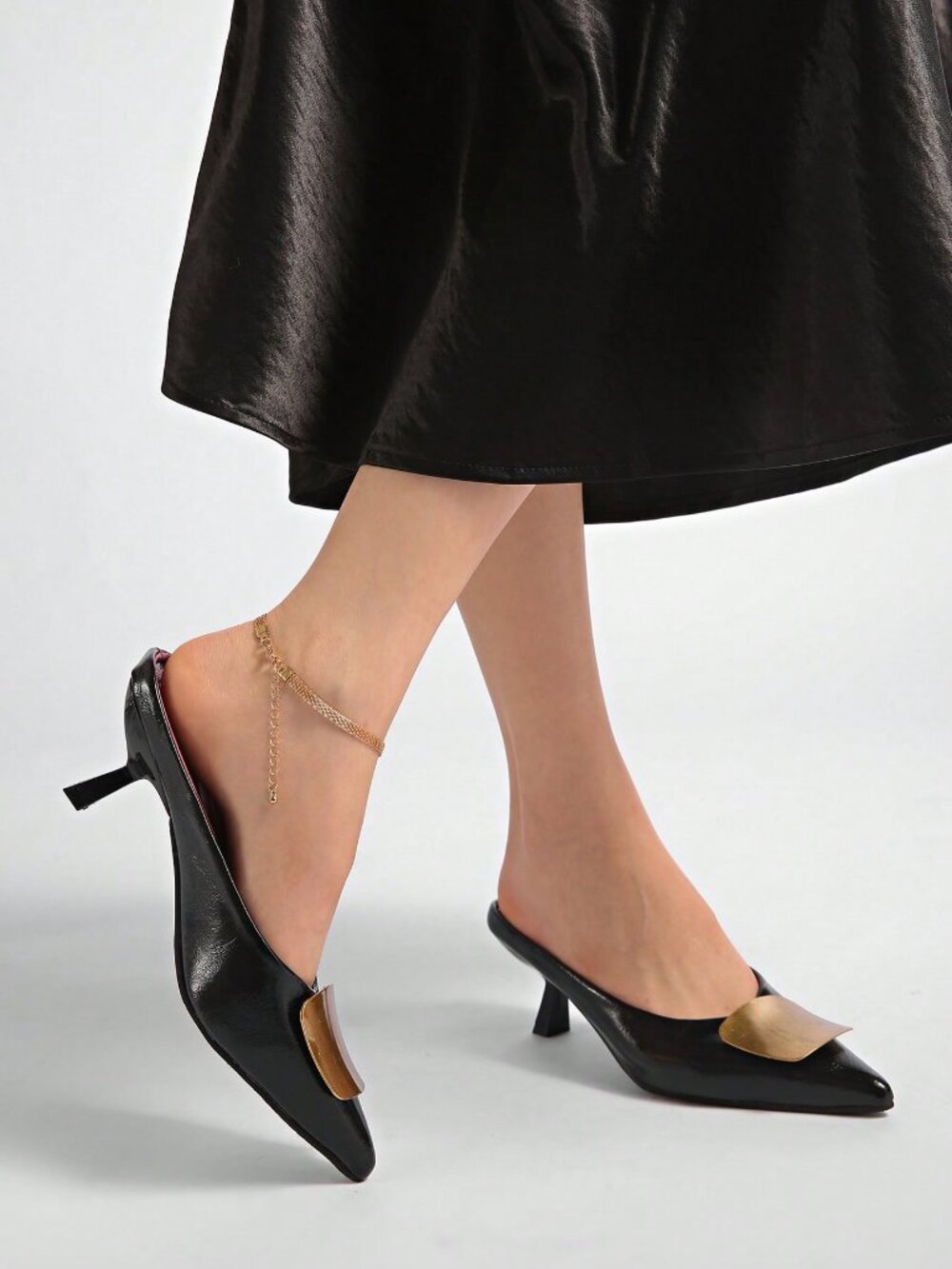 Black Fashionable Women's Pointed Toe Metal Buckle High Heel Pumps - Picture 6 of 8